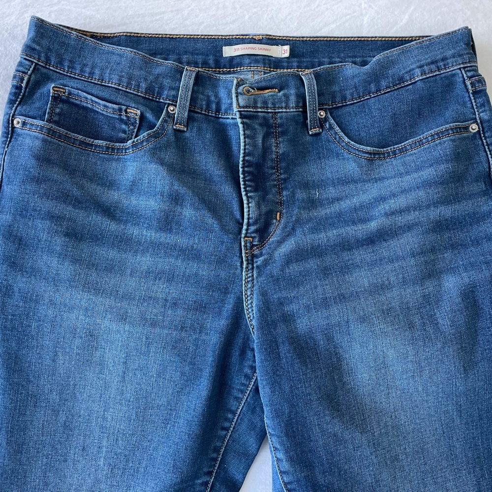 Levi’s - 311 shaping skinny